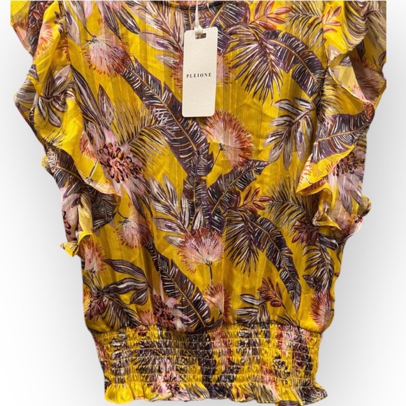 NWT ANTHROPOLOGIE PLEIONE FLUTTER SLEEVE TOP - Picture 2 of 6